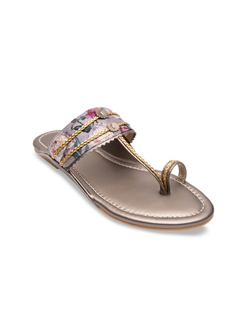 

Jivaana Women Grey Printed One Toe Flats