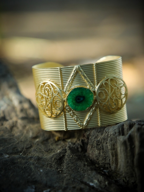 

ZeroKaata Gold-Toned & Green Brass-Plated Handcrafted Cuff Bracelet