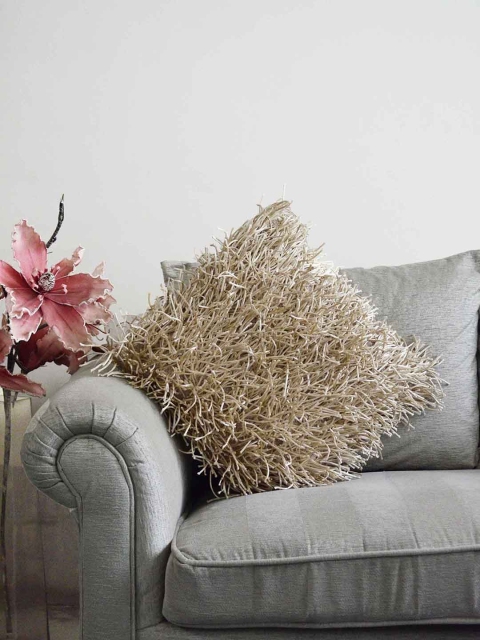 

Avira Home Gold-Toned Single Shaggy Square Cushion Cover