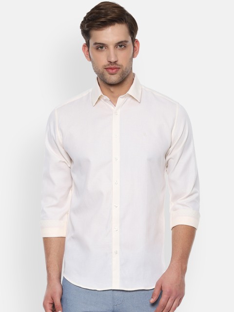 

V Dot Men Beige Slim Fit Solid Casual Shirt