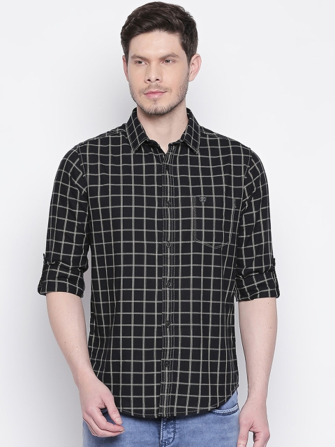 

Mufti Men Black & White Slim Fit Checked Casual Shirt