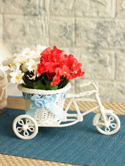 

TIED RIBBONS Set of 2 Red & White Artificial Flower Bunches With Vase