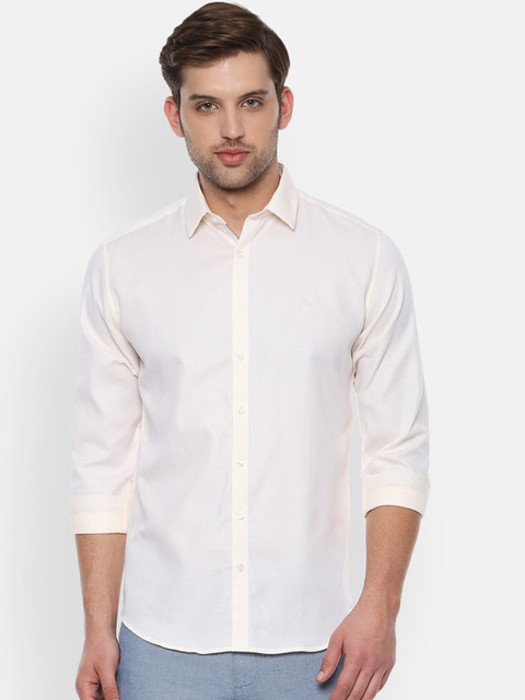 

V Dot Men Beige Slim Fit Solid Casual Shirt