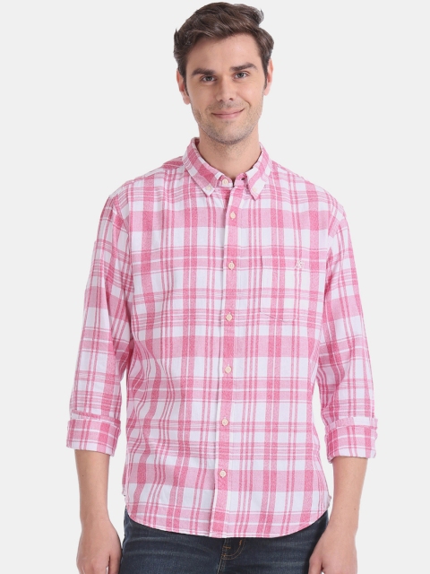 

Aeropostale Men Pink & White Regular Fit Checked Casual Shirt