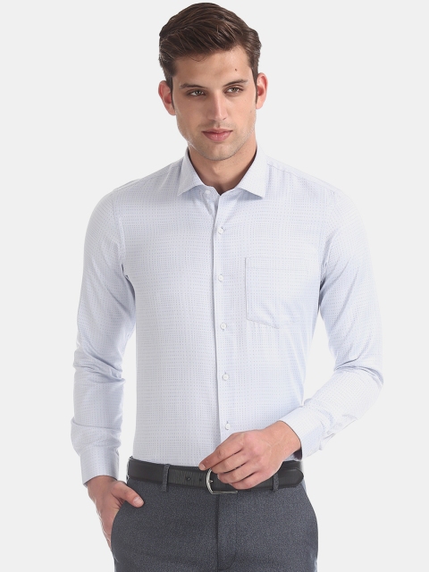 

Arrow Men Off-White & Blue Slim Fit Printed Formal Shirt