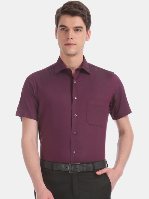 

Arrow Men Purple Regular Fit Solid Formal Shirt