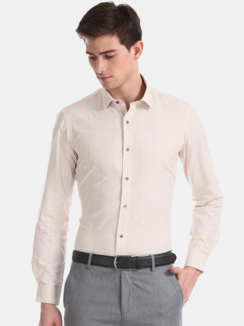 

Arrow Men Beige Slim Fit Striped Semiformal Shirt