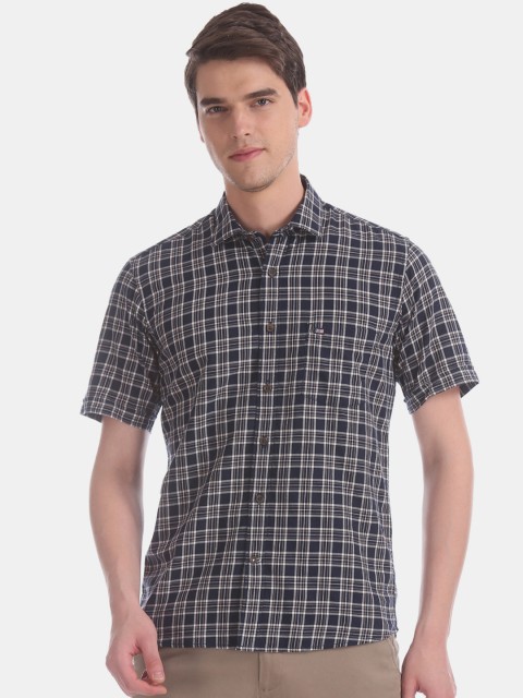 

Arrow Sport Men Navy Blue & Off-White Regular Fit Checked Casual Shirt
