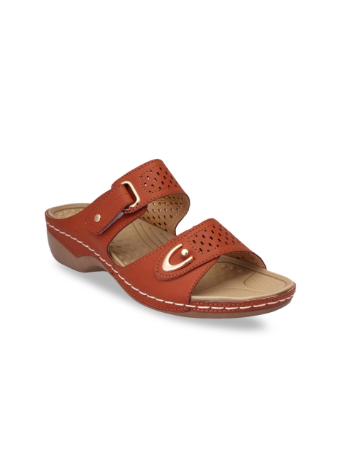 

pelle albero Women Brown Solid Sandals