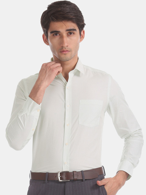 

Arrow Men Green Slim Fit Self Design Formal Shirt