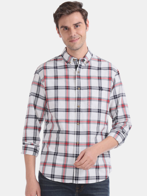 

Aeropostale Men White & Red Regular Fit Checked Casual Shirt