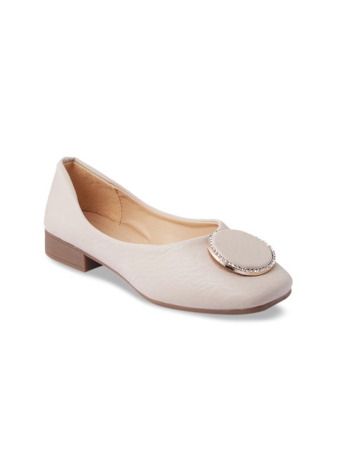 

SOLE HEAD Women Cream-Coloured Embellished Pumps