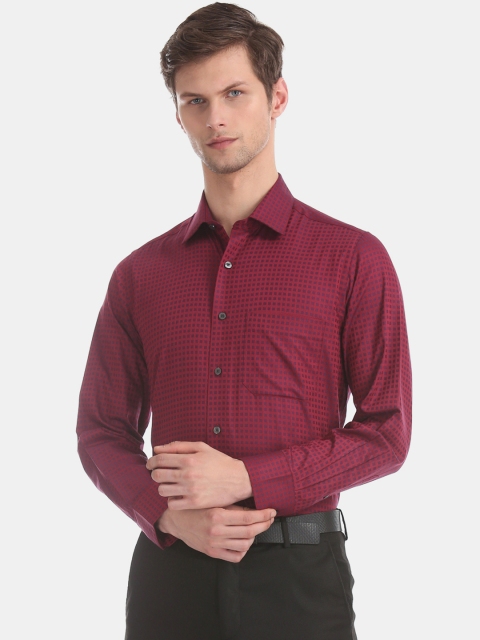 

Arrow Men Red Regular Fit Checked Formal Shirt