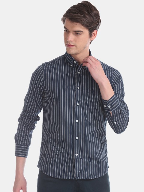 

Arrow Sport Men Navy Blue & White Slim Fit Striped Casual Shirt