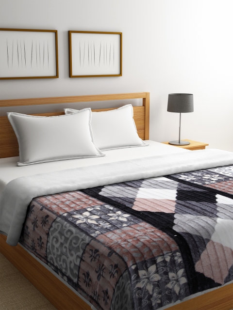 

KLOTTHE Grey & Beige Floral Mild Winter 450 GSM Double Bed Comforter