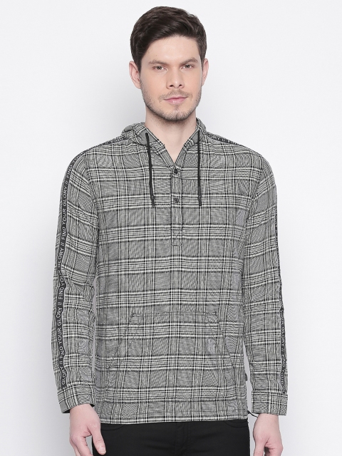 

Mufti Men Grey Slim Fit Checked Casual Shirt