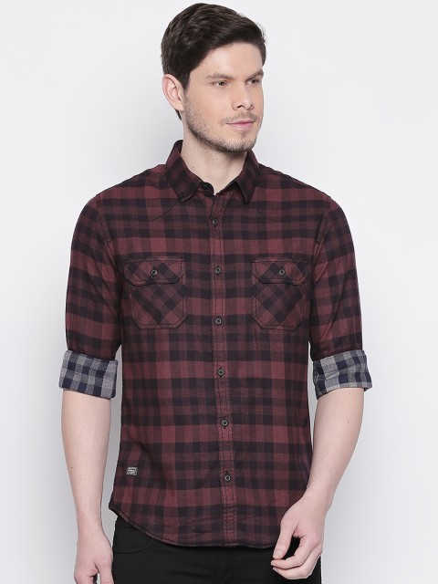 

Mufti Men Burgundy & Black Slim Fit Checked Casual Shirt