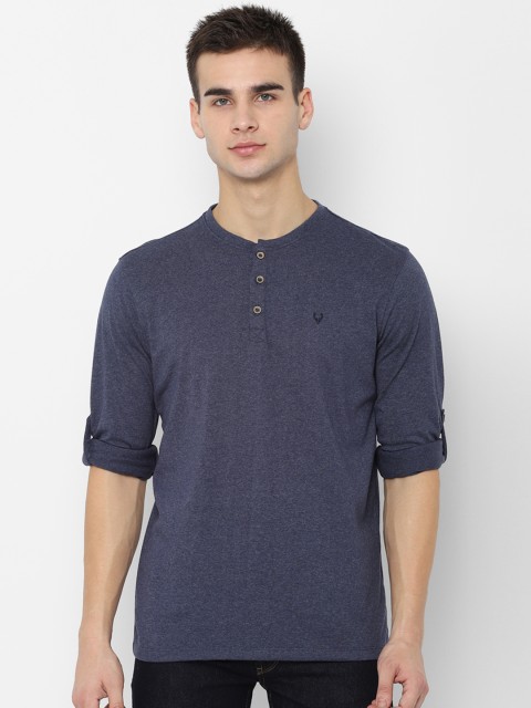 

Solly Jeans Co. Men Navy Blue Solid Henley Neck T-shirt
