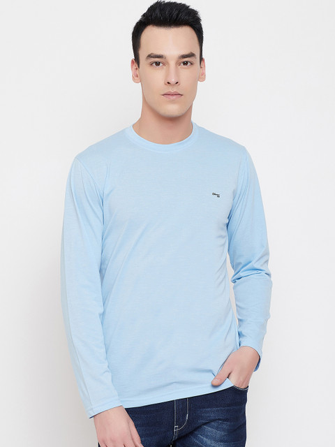 

Okane Men Blue Solid Round Neck T-shirt