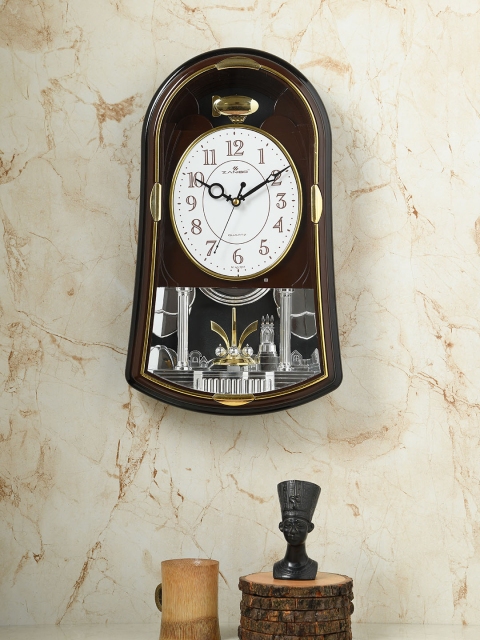 

ZANIBO White & Brown Geometric Solid 23 cm Analogue Wall Clock