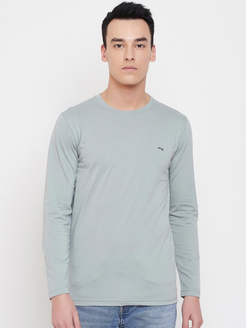 

Okane Men Blue Solid Round Neck T-shirt