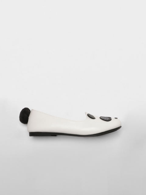 

CHARLES & KEITH Girls White Solid Ballerinas