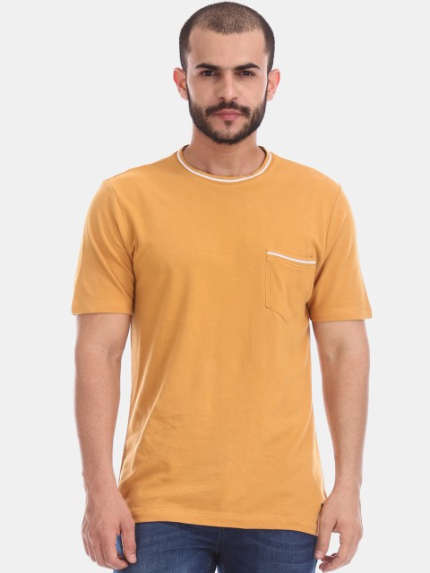 

Cherokee Men Yellow Solid Round Neck Pure Cotton T-shirt