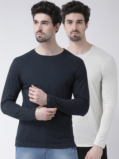 

Friskers Men Grey Solid Round Neck T-shirt