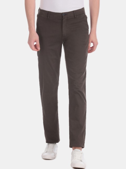 

Arrow Men Brown Slim Fit Solid Chinos