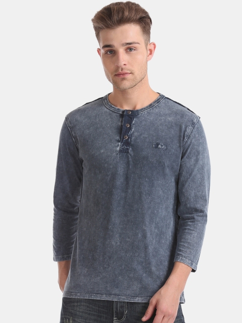 

Cherokee Men Blue Solid Henley Neck T-shirt