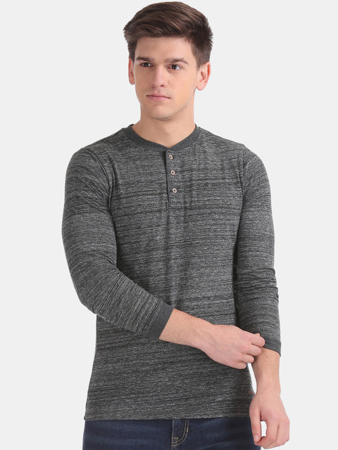 

Cherokee Men Grey Solid Henley Neck T-shirt