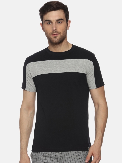 

FIDO DIDO Men Black & Grey Colourblocked Round Neck Slim Fit T-shirt