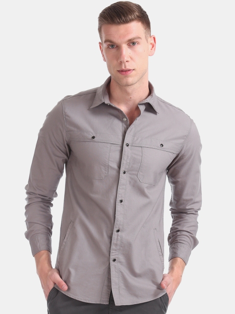 

Colt Men Grey Regular Fit Solid Casual Shirt
