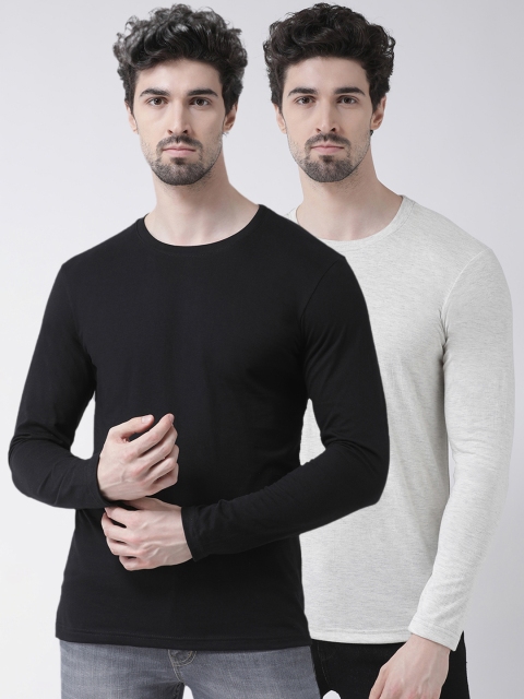

Friskers Men Black Self Design Round Neck T-shirt