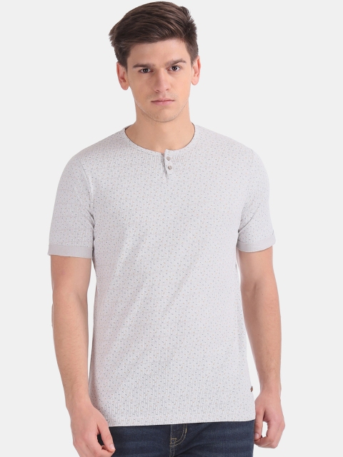 

Cherokee Men Grey Printed Henley Neck T-shirt