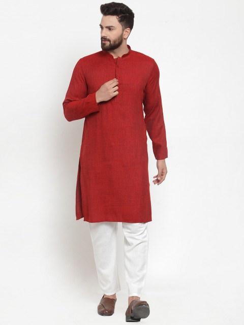 

Molly & Michel Men Maroon Solid Straight Kurta