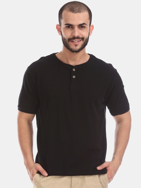 

Cherokee Men Black Solid Henley Neck T-shirt