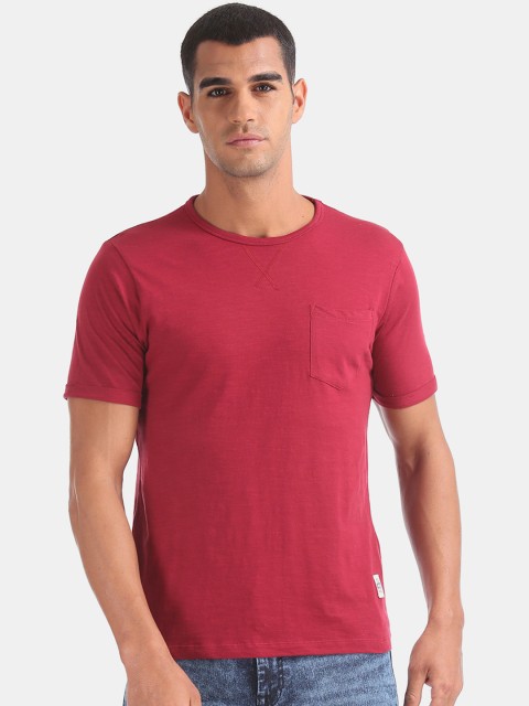 

Cherokee Men Red Solid Round Neck T-shirt
