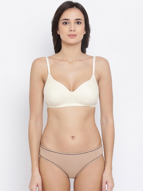 

Clovia Women Beige & Nude-Coloured Solid Lingerie Set COMBP100932B, Cream