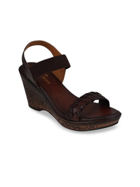 

pelle albero Women Brown Solid Heels