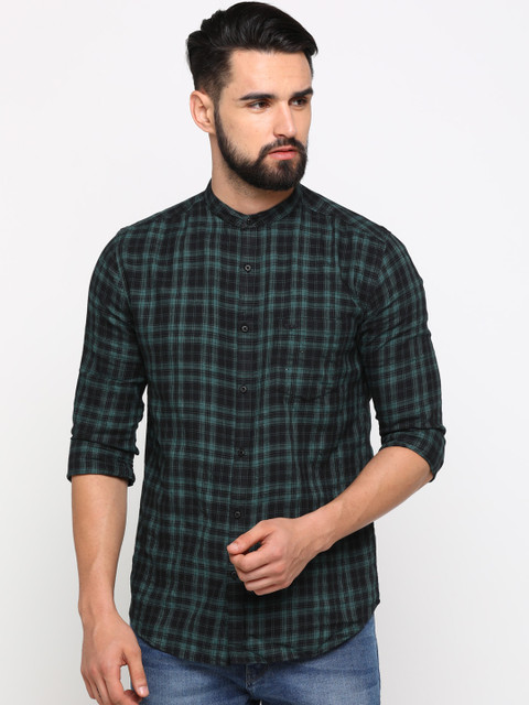 

SHOWOFF Men Green & Black Slim Fit Checked Casual Shirt
