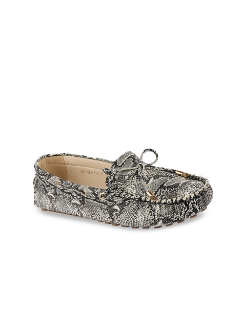 

URBANE Women Black Driving Shoes