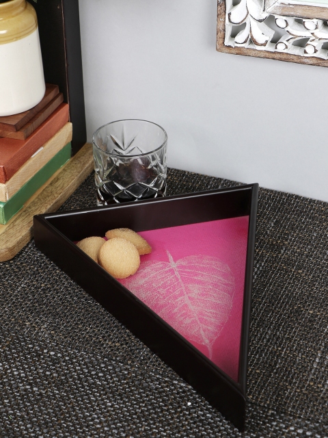 VarEesha Black & Pink Hand Painted Leaf Triangular Wooden Serving Tray