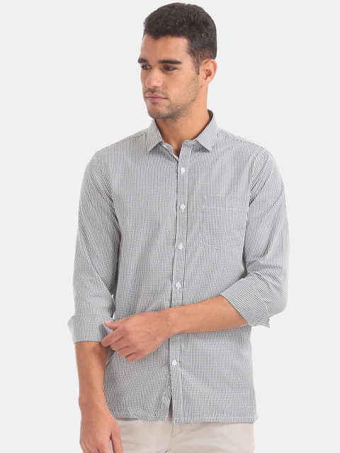 

Excalibur Men Grey & Off-White Regular Fit Checked Casual Shirt