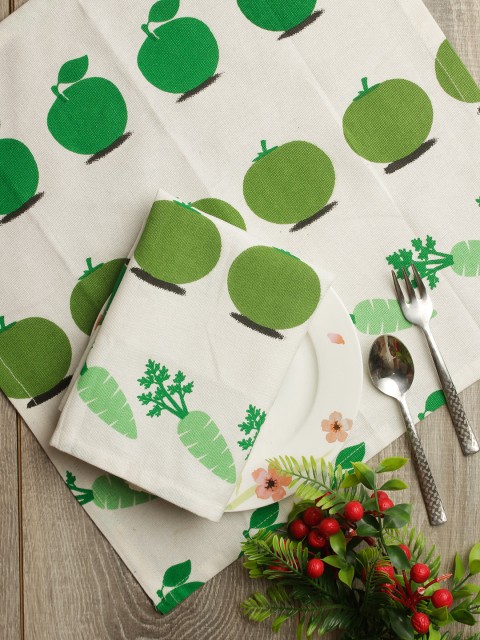 

Soumya Set of 6 White & Green Printed Pure Cotton Table Napkins