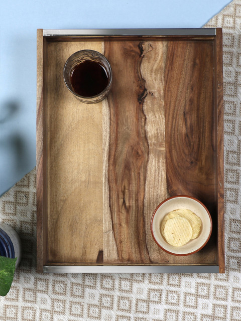 

VarEesha Brown & Beige Solid Sheesham Wood Serving Tray With Metal Handle