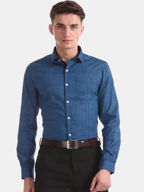 

Excalibur Men Blue Regular Fit Striped Formal Shirt