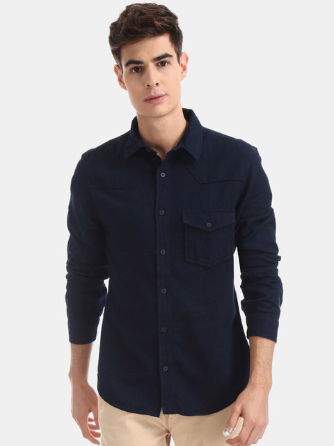 

Cherokee Men Navy Blue Regular Fit Solid Casual Shirt