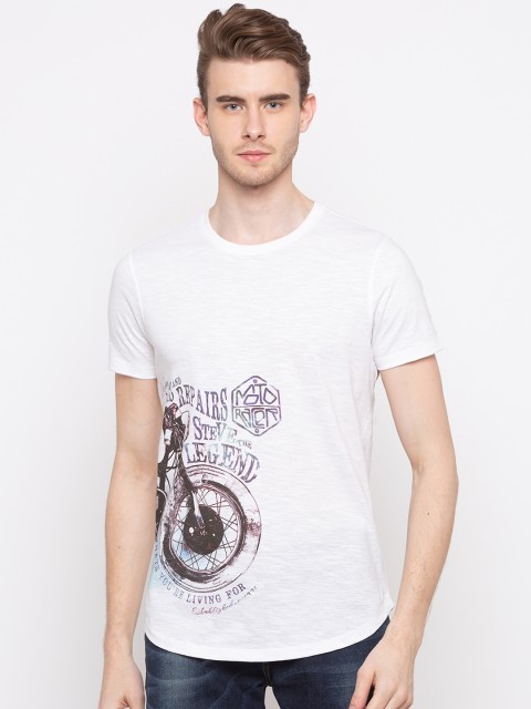 

SPYKAR Men Off-White Printed Round Neck T-shirt
