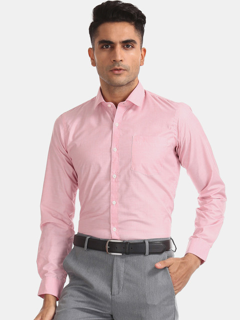 

Excalibur Men Pink Regular Fit Solid Formal Shirt